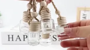 عبوات زجاجية لمعطرات السيارات