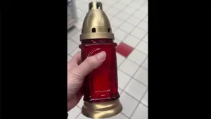 فوانيس وقناديل الحدائق والمقابر