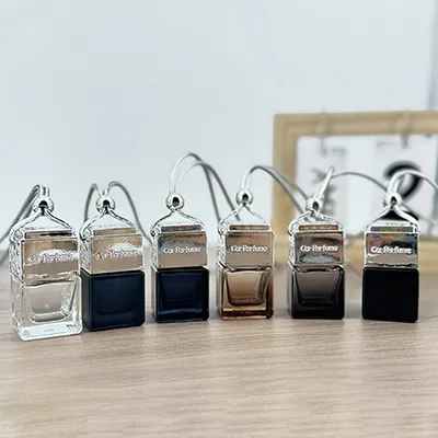 زجاجات معطرات السيارات (فواحة سيارة مميزة) مربعة معلقة سعة 8 مل - بأغطية فضية فاخرة