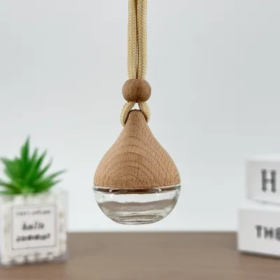 زجاجات معطرات السيارات (فواحة سيارة) بتصميم