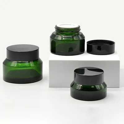 طرازات العبوات الزجاجية المتوفرة لمستحضرات التجميل