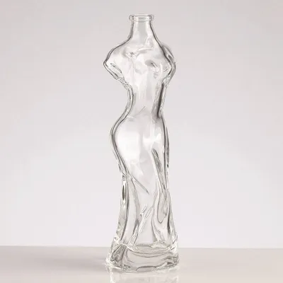 زجاجات مشروبات زجاجية مجسمة على شكل جسم إمرأة (سعة 300 مل)